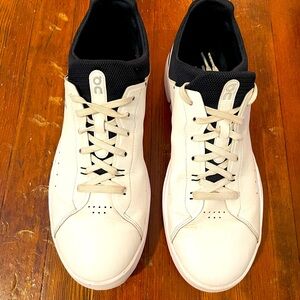 On The Roger Advantage